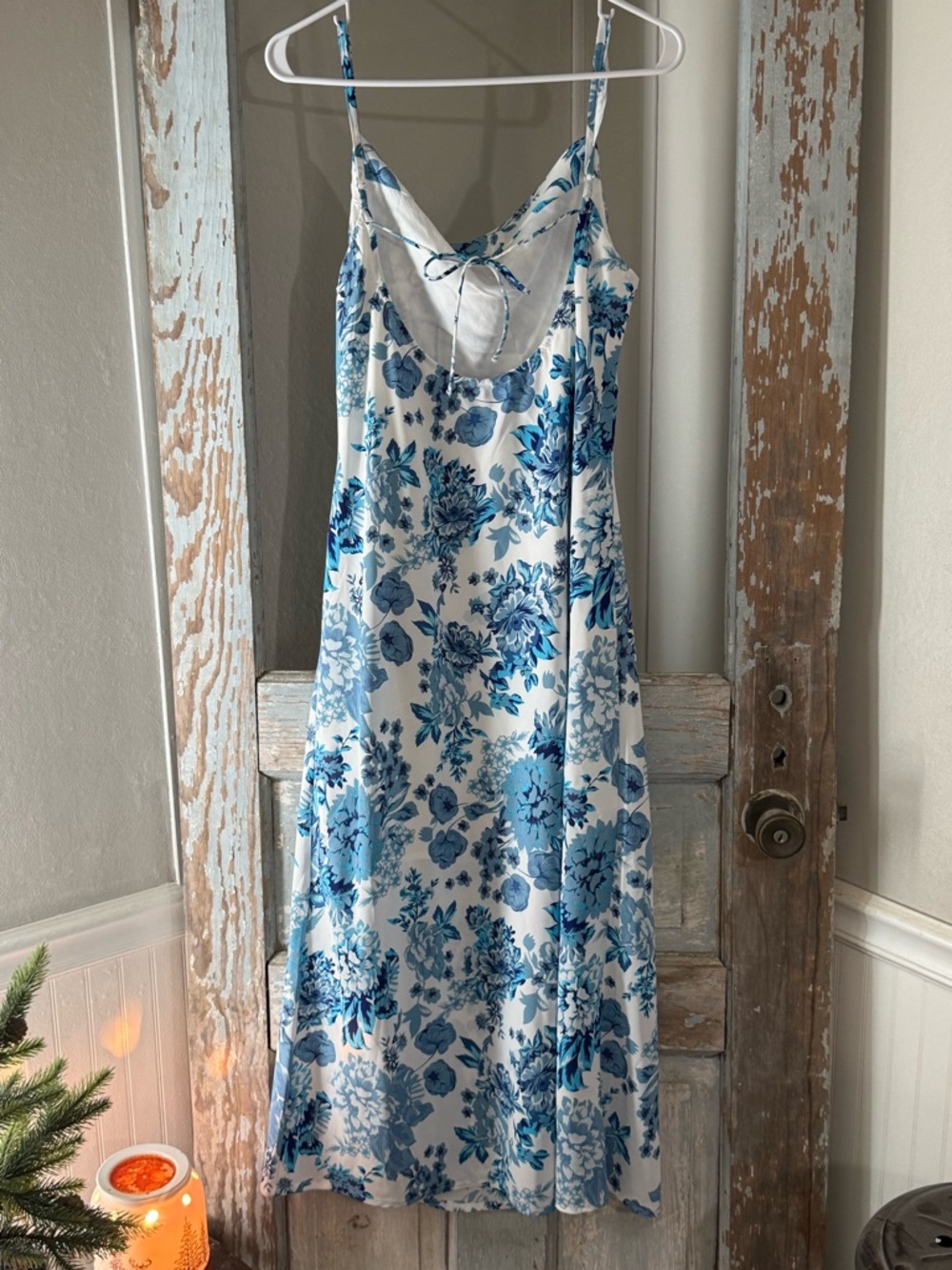 Petal And Pup Yelena Dress Blue Floral Print Size US 8 - Picture 4 of 8